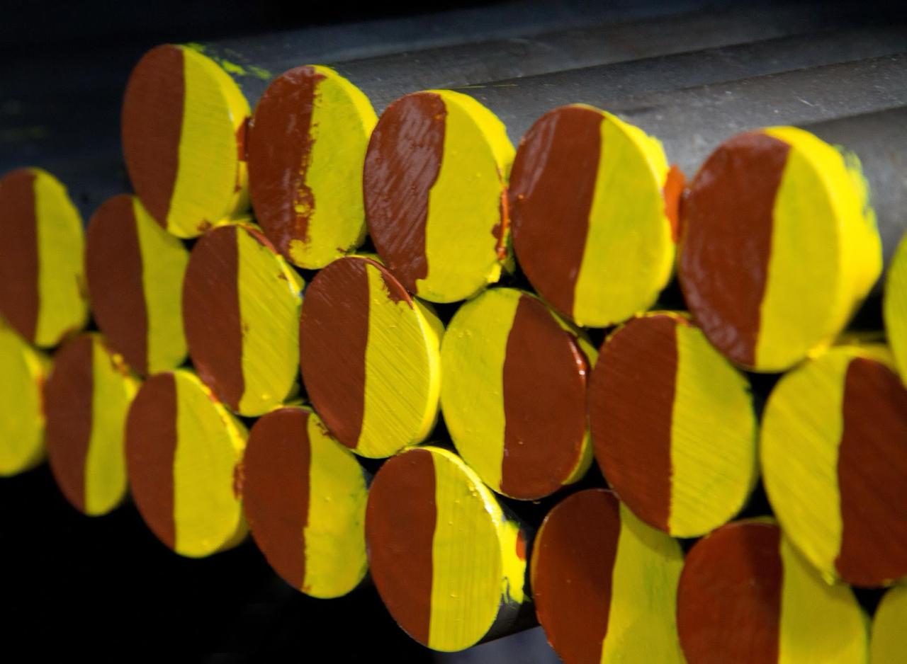 Foto de capa Como escolher o aço correto para fabricação de eixos industriais  